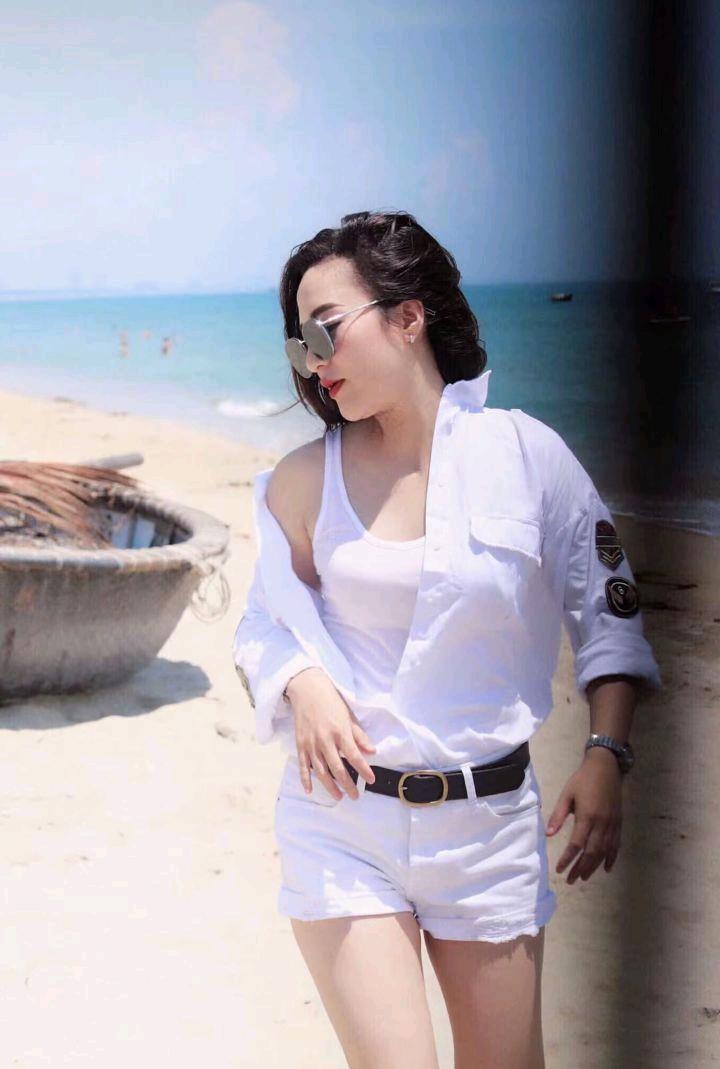 Phuong from Vietnam on aduvee
